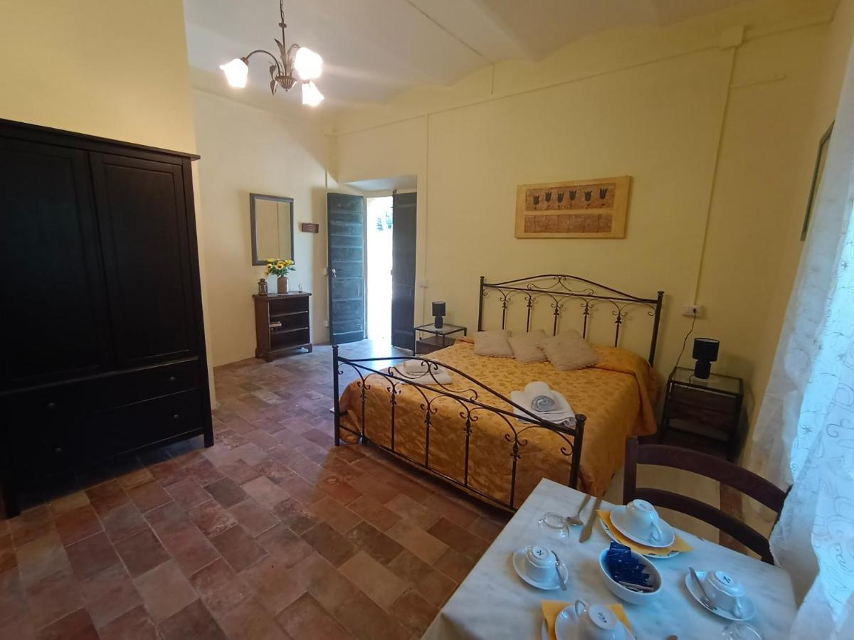 Locanda Di Alberi Борго-Сан-Лоренцо Экстерьер фото