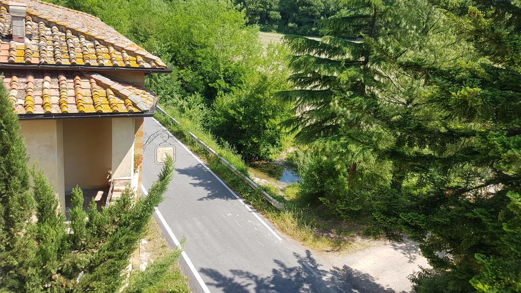 Locanda Di Alberi Борго-Сан-Лоренцо Экстерьер фото