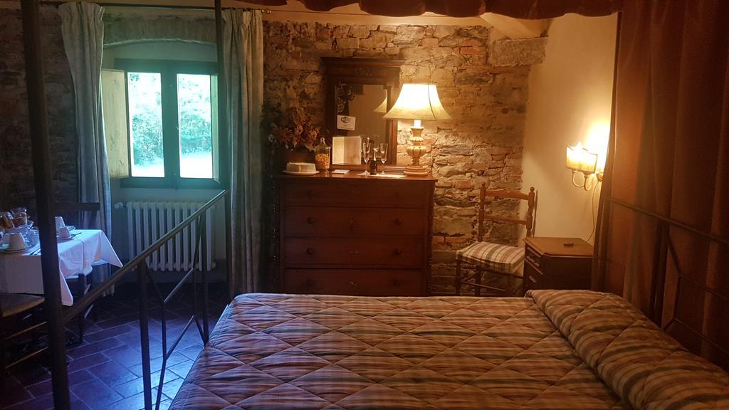 Locanda Di Alberi Борго-Сан-Лоренцо Экстерьер фото